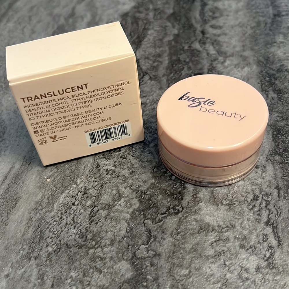 Basic Beauty Translucent Setting Powder - Picture 2 of 4